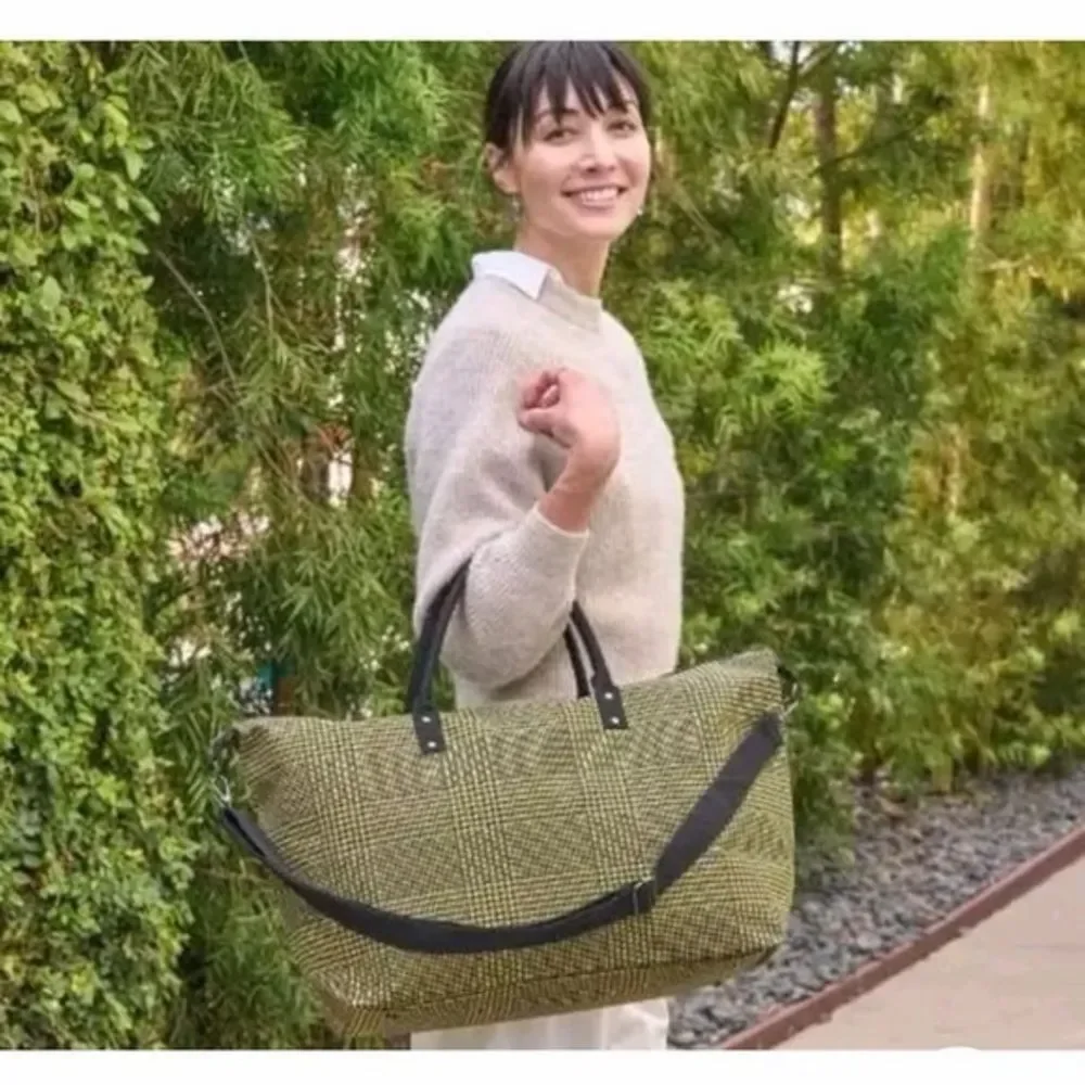 NWT Lulu Dharma Yellow plaid‎ Fraiser Weekender bag/tote!